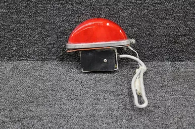 90033-19 Whelen Anti-Collision Light Assembly (Volts: 28) (Amps: 5)